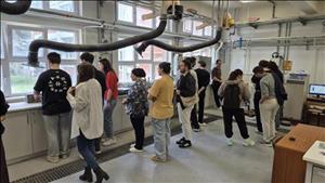 ESTÜ İnşaat Mühendisliği Bölümü Yapı Malzemeleri Laboratuvarına Ziyaret Gerçekleştirildi